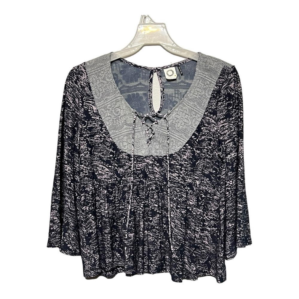 Akemi + Kin Gray Printed Flare Sleeve Cropped Top XXS